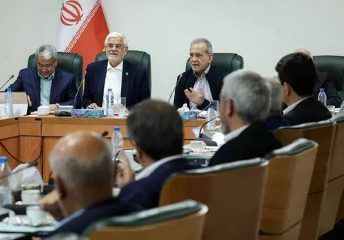 پزشکیان: حفظ و سربلندی ایران مسئولیتی مشترک برای همه است