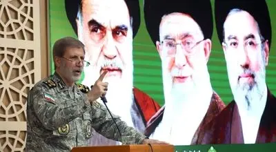 سرلشکر حاتمی: ورود آمریکایی‌ها به خلیج فارس و تنگه هرمز ممنوع است