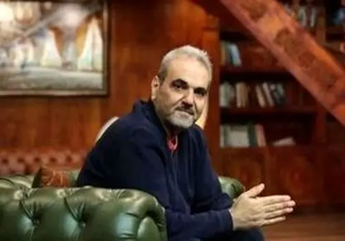 خیابانی امشب بدون کفش در تلویزیون ظاهر شد!/عکس