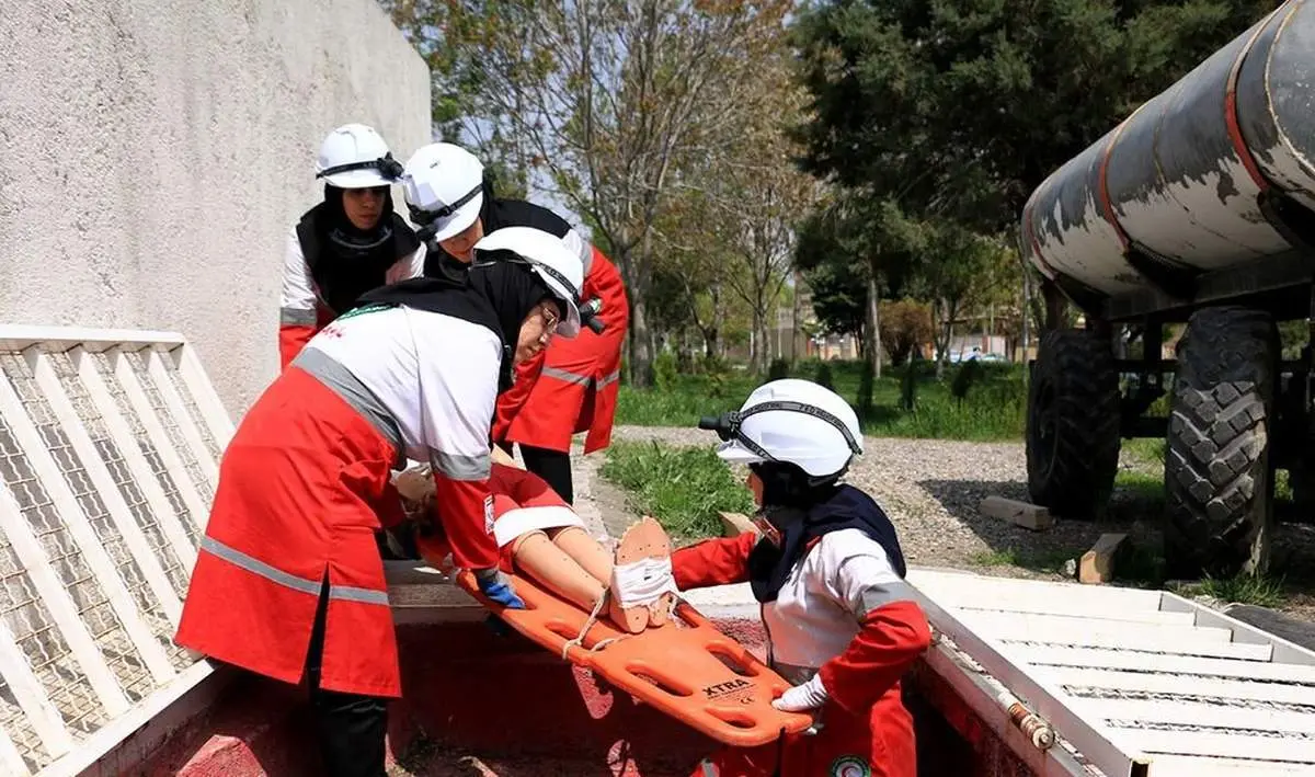 علائم و راه نجات فوری از خفگی زیر آوار