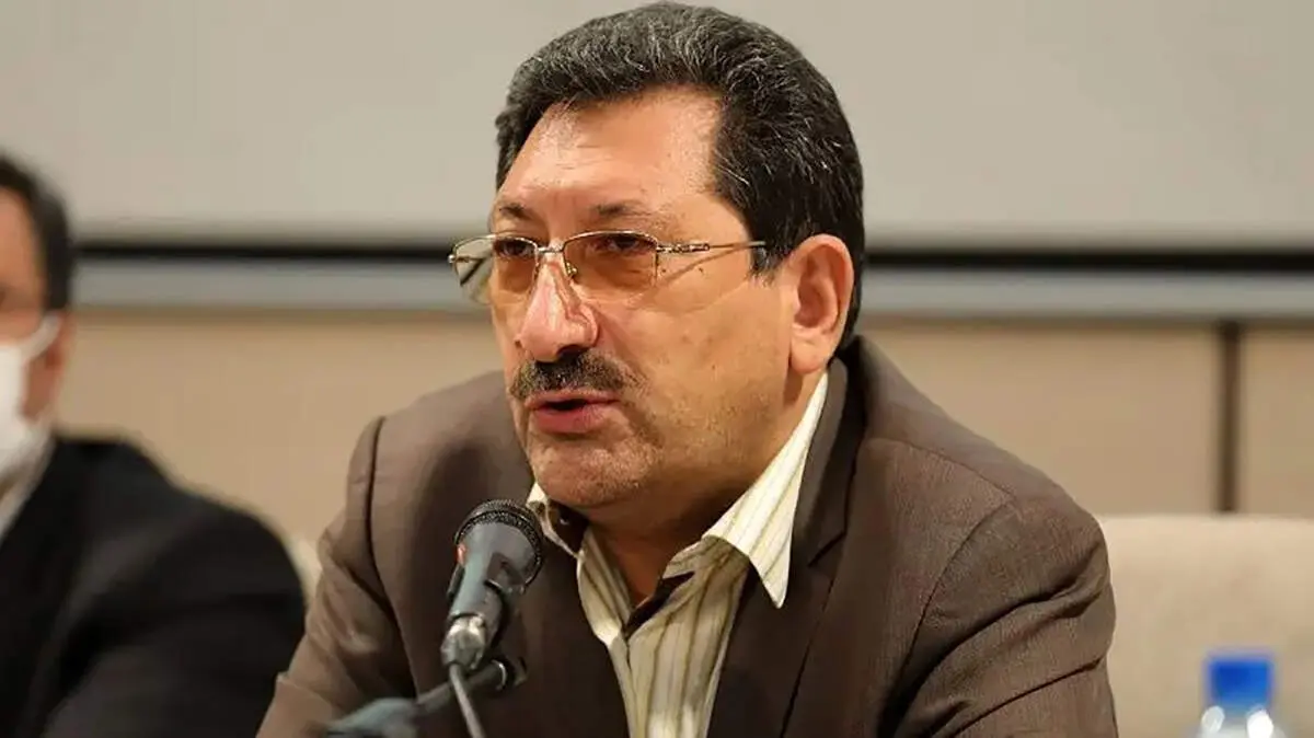 
وعده خودرویی محمد اتابک در روز بررسی صلاحیت در مجلس

