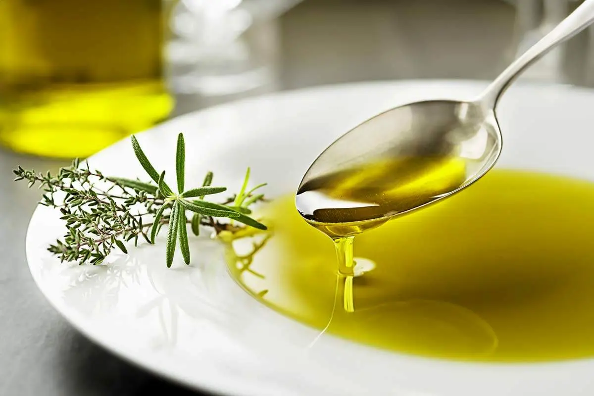 آیا روغن زیتون می‌تواند مغز را جوان‌تر نگه دارد؟
