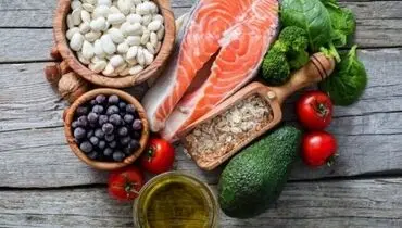 بین افطار تا سحر ۸ تا ۱۰ لیوان آب بنوشید
