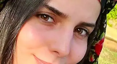 غزاله اکرمی از گرانی لوازم‌التحریر شاکی شد + فیلم