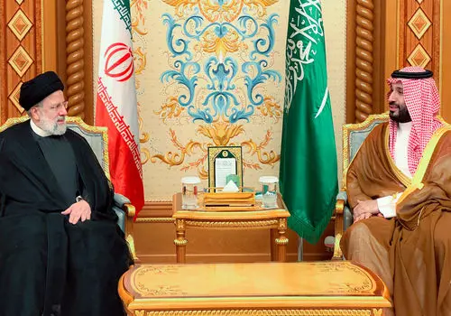 باقری‌کنی و وزیرخارجه عربستان با یکدیگر دیدار کردند