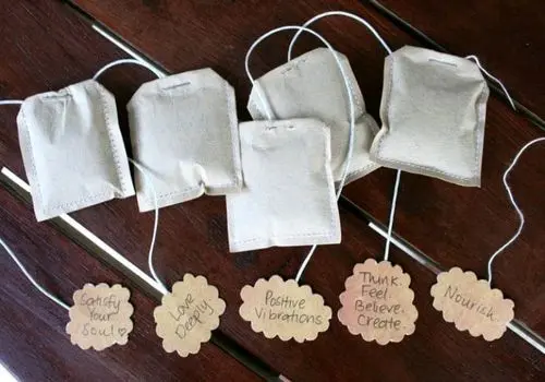 آموزش تهیه تی‌بگ خانگی با دو روش کاربردی

