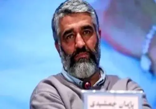 پژمان جمشیدی: به روح مادرم قسم تجاوزی در کار نیست/ شاکی: به من تجاوز کرد/ وکلای پژمان: ادله ارائه دادیم موکل بی‌گناه است
