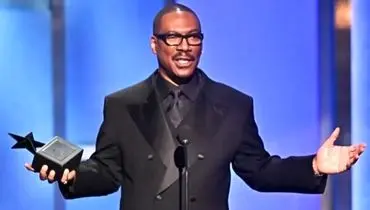 ادی مورفی با جایزه یک عمر دستاورد هنری تجلیل شد؛ این مرد بامزه است!