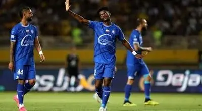 هافبک استقلال جایگزین نوراللهی در پرسپولیس؟