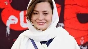 عکس خوش حس و حال مهراوه شریفی نیا از یک کافه
