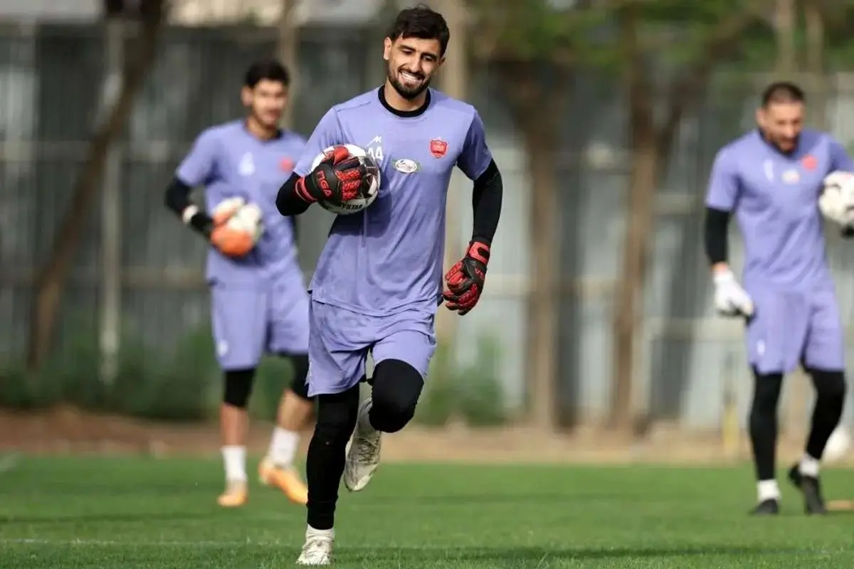 خداحافظی رسمی دروازه بان پرسپولیس + عکس