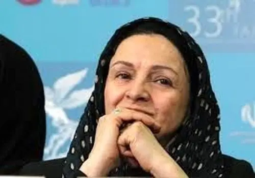 گلاب آدینه در شب تجلیل از او: تسلیت برای حادثه بندرعباس!