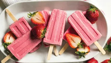 طرز تهیه  دسر خنک تابستانی  فقط با ۳ ماده اولیه 