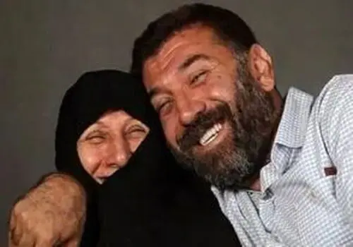 چهره حسام نواب صفوی در سریال کیف انگلیسی سال ۱۳۷۸