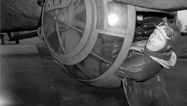 نگاهی به خطرناک‌ترین حرفه‌ها در جنگ جهانی دوم + عکس