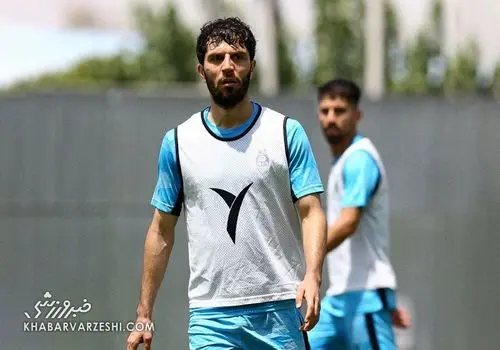 چمدان بمب بعدی استقلال بسته شد!