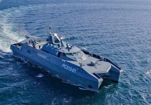 ناو شهید باقری می‌تواند یک سال مستقل در آب‌های آزاد باقی بماند