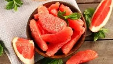 چرا بتاید گریپ فروت را با احتیاط بخورید؟
