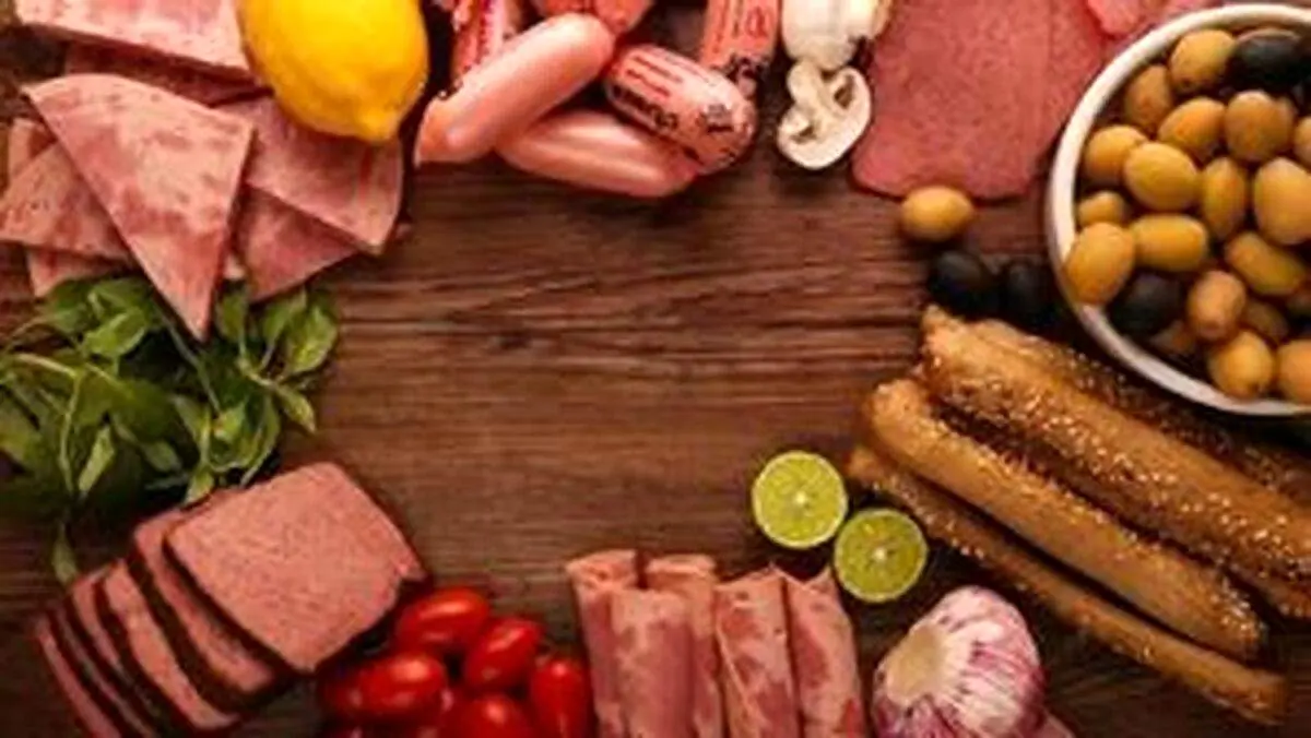 این موادغذایی در یخچال هم فاسد میشوند