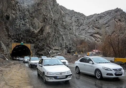 «کندوان» از مرزن‌آباد مسدود شد