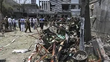 انفجار بمب در مسجد و بازاری در پاکستان؛ ۲۳ نفر کشته و زخمی شدند