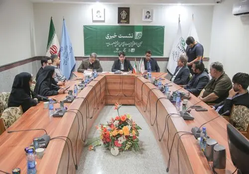  پیکر سرلشکر سعید ایزدی وارد مصلای قدس قم شد 