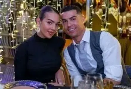 درخشش چند میلیاردی رونالدو و جورجینا روی فرمان بوگاتی