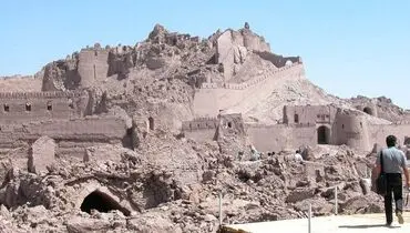 صحنه دردناکی از زلزله بم که دنیا را تکان داد+ عکس