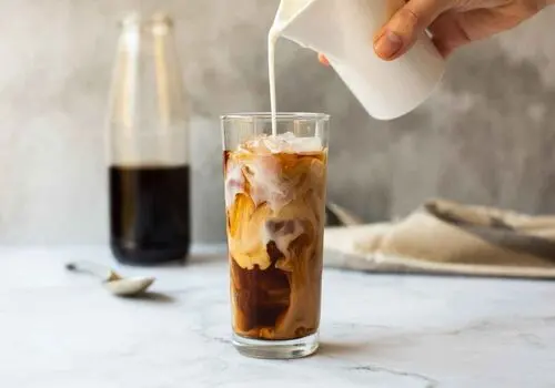 ۴ نوشیدنی مفید و طبیعی برای از بین بردن سنگ کلیه
