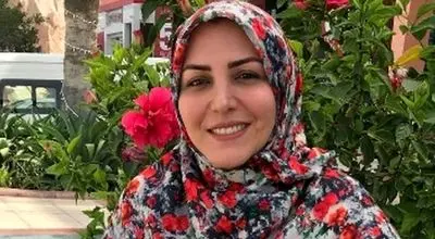 المیرا شریفی‌مقدم از عکس دورران کودکی و بامزه‌اش با چادر گل‌گلی