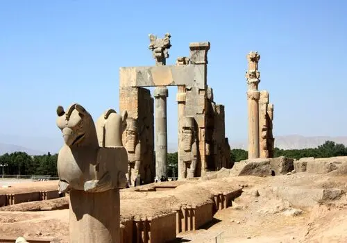 صدور سند مالکیت برای تخت‌جمشید
