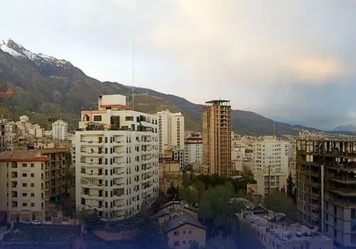 بحران بی‌سابقه در بازار مسکن تهران؛ کاهش ۳۰ درصدی قیمت‌ها در محله‌های مرفه‌نشین