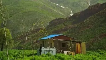 روستای آزادبر کجاست؟
