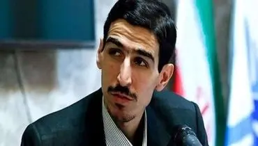 حمله تند مالک شریعتی به شمخانی: این کشتی‌ها از کجا آمده؟