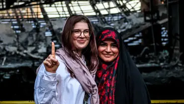 استایل دو خبرنگار خارجی در امامزاده صالح در سایت‌های خبری جنجالی شد