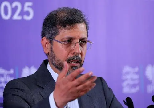 پرسپولیس مدل جدیدی از بازی ارائه داد، اما هنوز راه زیادی برای تکامل دارد