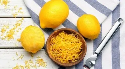 ۷ استفاده شگفت‌انگیز از پوست لیمو در خانه

