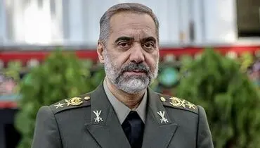وزیر دفاع: فروند دوم هواپیمای سیمرغ در حال آماده شدن است+ فیلم