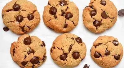 کوکی بادام‌زمینی و شکلاتی؛ عصرانه‌ای دلپذیر برای همه سلیقه‌ها