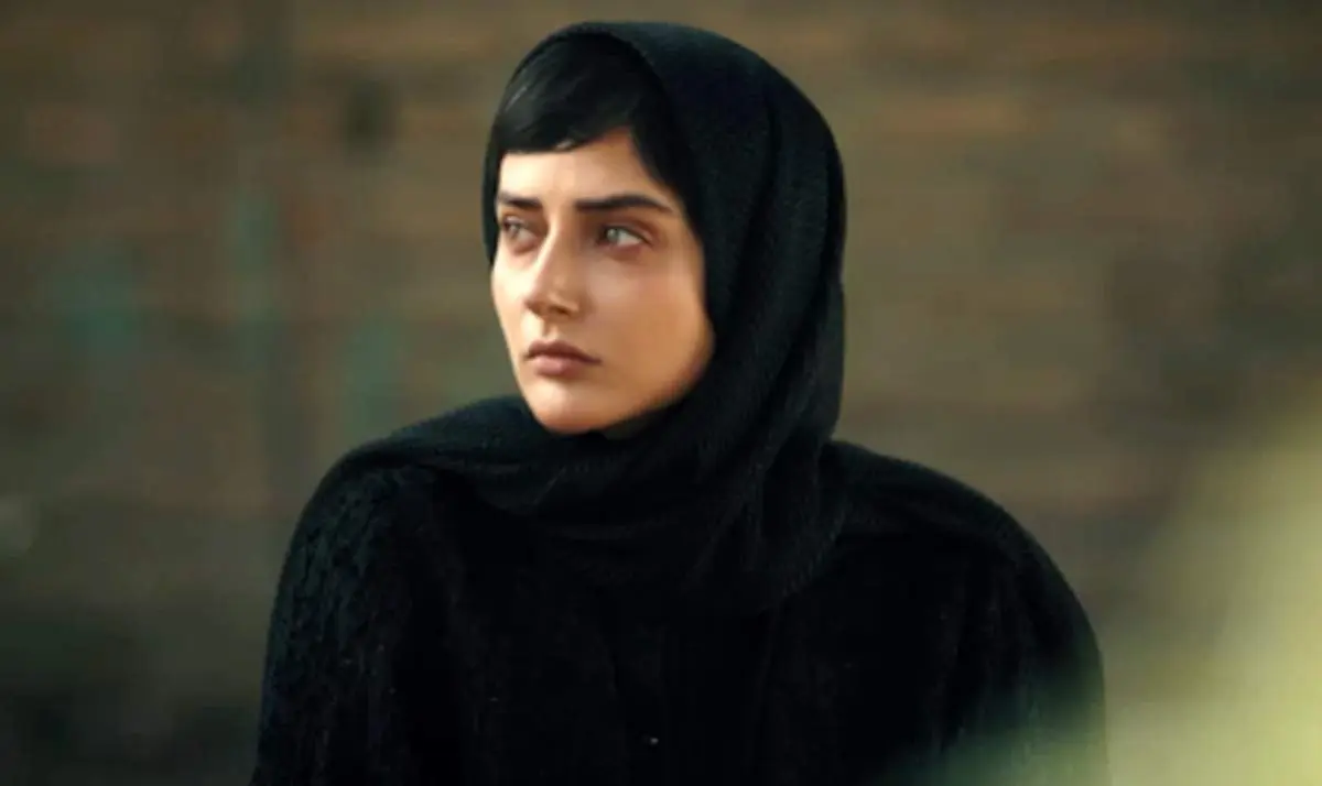 سلفی خوابالوی آوای سریال شغال در آسانسور