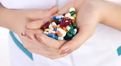 عوارض و خطرات استفاده از داروهای بزرگسالان برای کودکان
