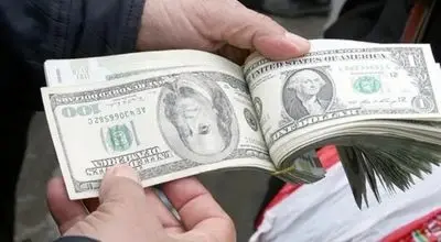 افت قیمت دلار، یورو و درهم | اعلام قیمت انواع ارز در مرکز مبادله
