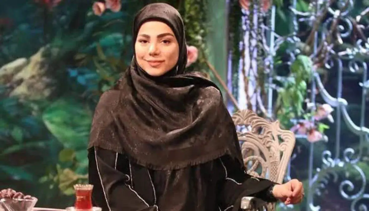 مجری صداوسیما هم به سبک سلبریتی‌ها پز داد+تصاویر 