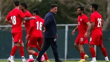 «ادگار داویدز»، مهمان ویژه تمرین تیم ملی فوتبال+ عکس