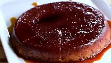 طرز تهیه دسر موز کاراملی بدون نیاز به فر+ فیلم / روش پخت کیک موز کاراملی فقط با ۵ قلم مواد