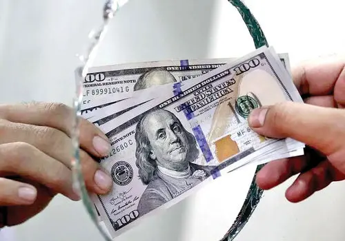 بانک مرکزی ارز را تک‌نرخی را کلید زد


