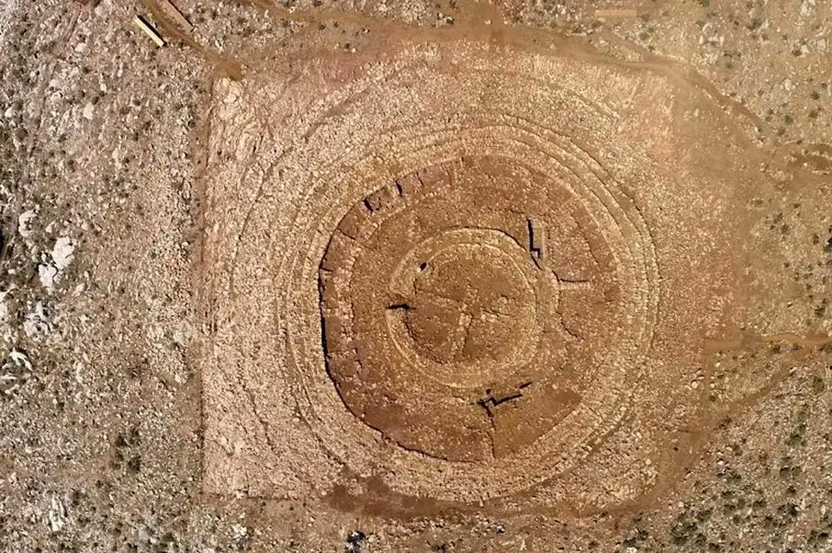 کشف قلعه هزارتوی ۴ هزارساله با شباهت به افسانه‌های یونان + عکس