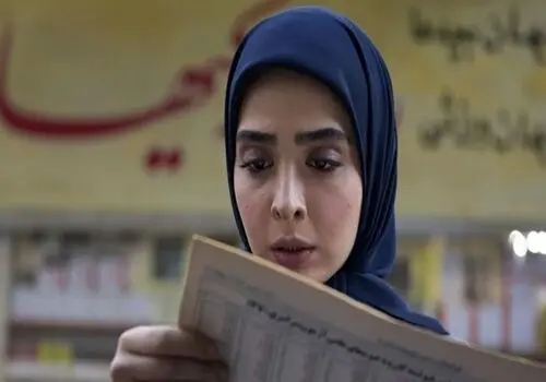 استایل جذاب المیرا دهقانی در اکران فیلم «ناجورها»