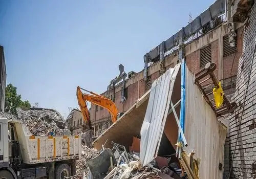 ملاقات زندانی با بوی باروت