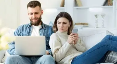 وقتی عشق زیر سایه وای‌فای می‌لرزد